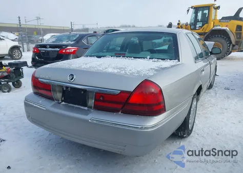 2003 Mercury Grand Marquis Gs z USA, uszkodzony, nr VIN 2MEFM74W83X694057